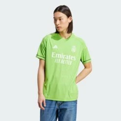 ADIDAS PERFORMANCE Tricots Tricot Real Madrid Heren Lichtgroen -Sportieve Kleding 02a47fe555e148699048ba1c4b0d8a7f