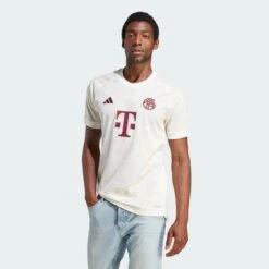 ADIDAS PERFORMANCE Tricots Tricot FC Bayern München Heren Offwhite 8 ADIDAS PERFORMANCE Tricots Tricot FC Bayern München Heren Offwhite -Sportieve Kleding b26fb86b7f4fbfb6cb1f5788462cc241