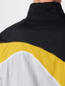 Under Armour Trainingsjacks Trainingsjack Heren Lichtgrijs 9 Under Armour Trainingsjacks Trainingsjack Heren Lichtgrijs -Sportieve Kleding ff2ac22ffc416080cca34311528dfe9d